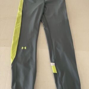 Under Armour Compression Leggings in Gray